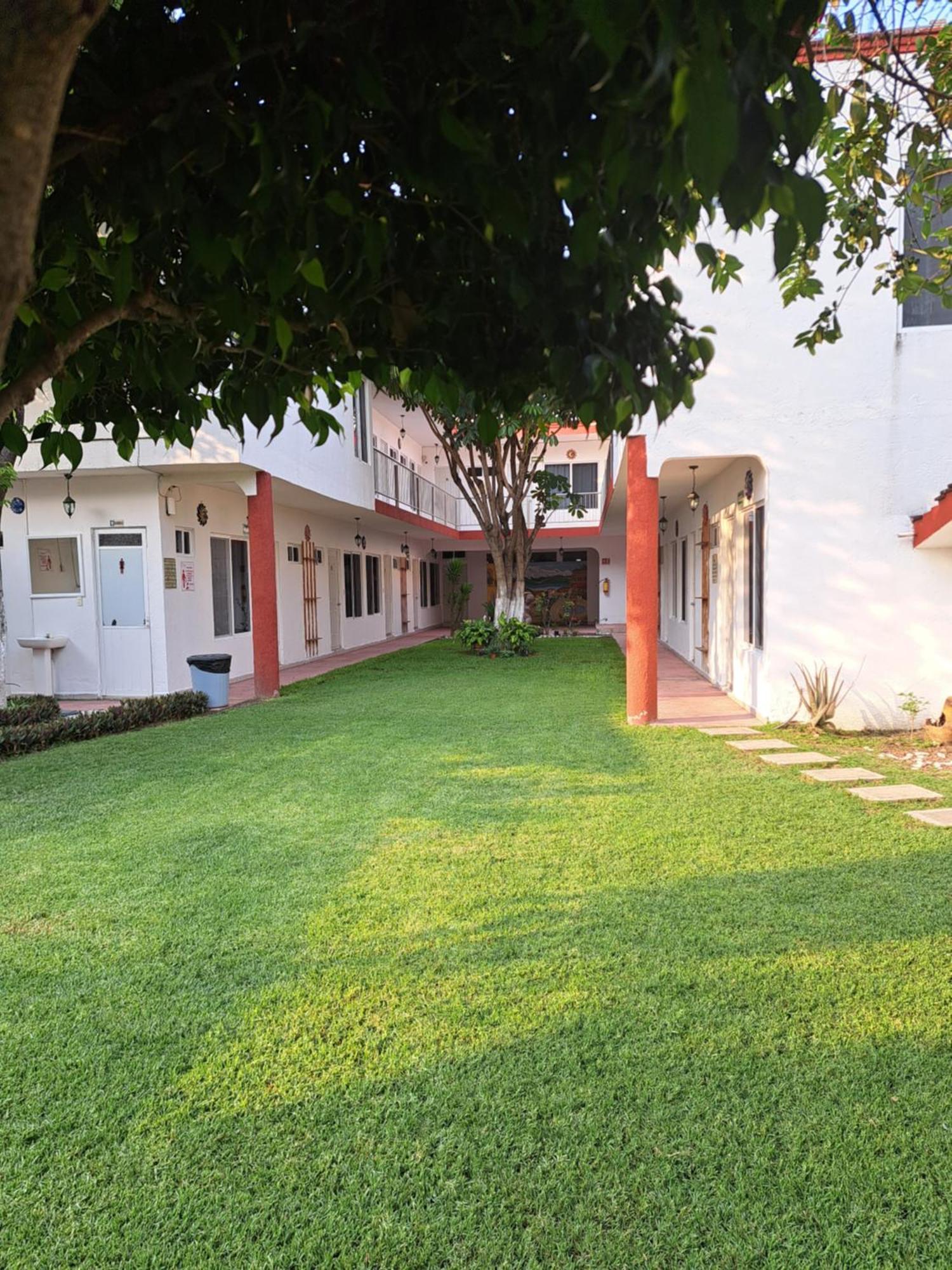 Hotel Quinta Paraiso Cocoyoc Bagian luar foto