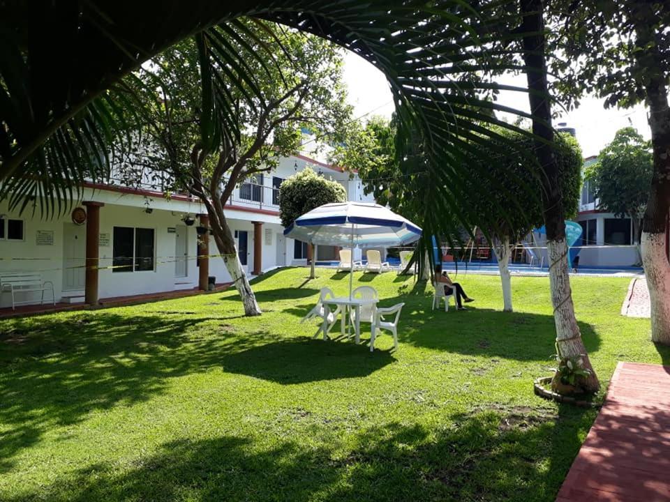 Hotel Quinta Paraiso Cocoyoc Bagian luar foto